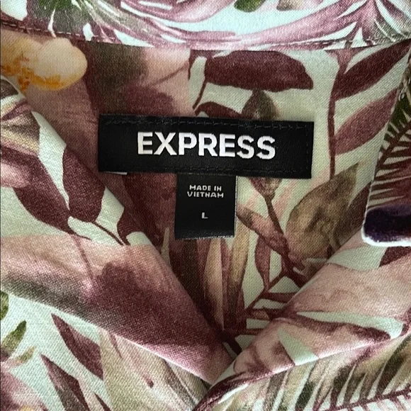 Express Casual Floral Button Down Shirt Light Cream - Picture 2 of 2